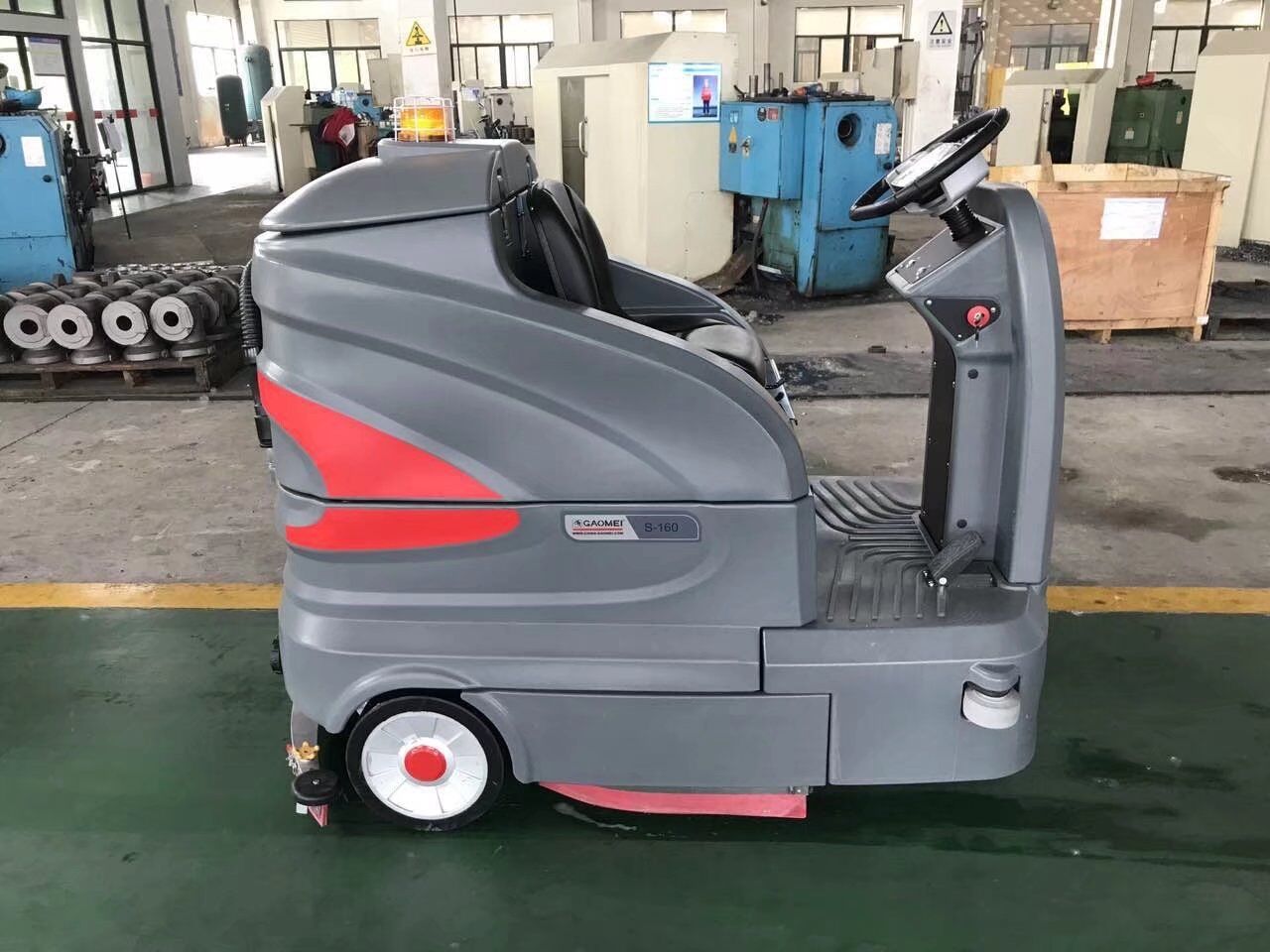 地下停車場為什么要用駕駛式洗地機？