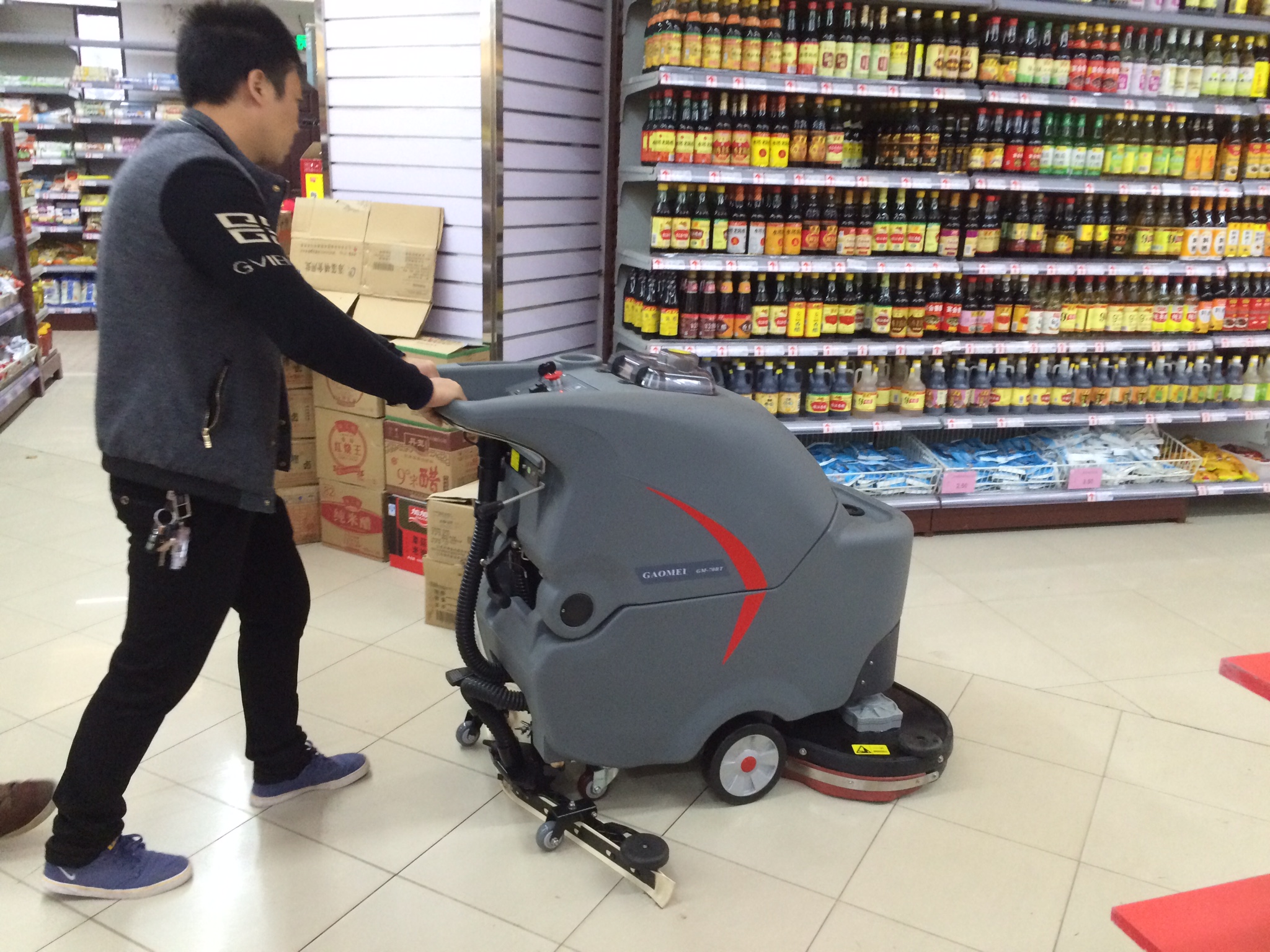 采購洗地機(jī)注意這些事項，讓你以后不會“藍(lán)瘦、香菇”